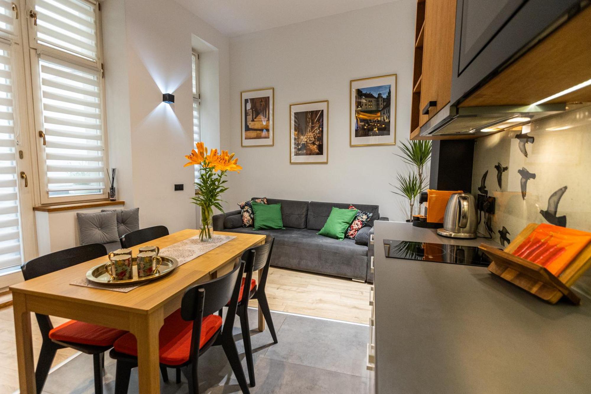 Apartament Vintage Bracka 6 *