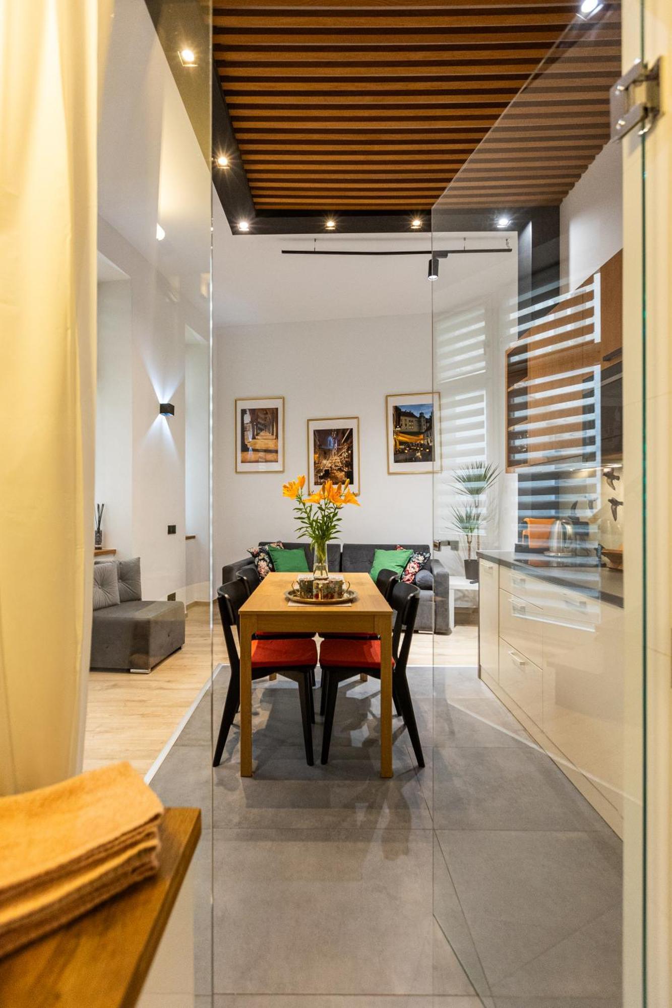 Apartament Vintage Bracka 6 *